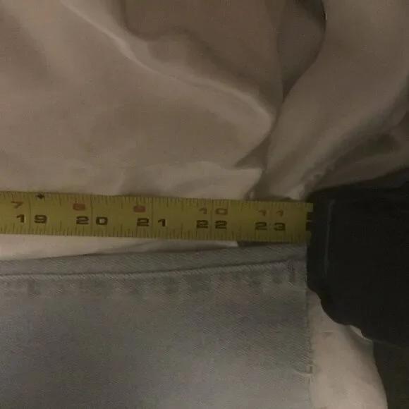 BLANK NYC• Varick Kick Flare Jean in Light Wash 26 - Picture 8 of 16